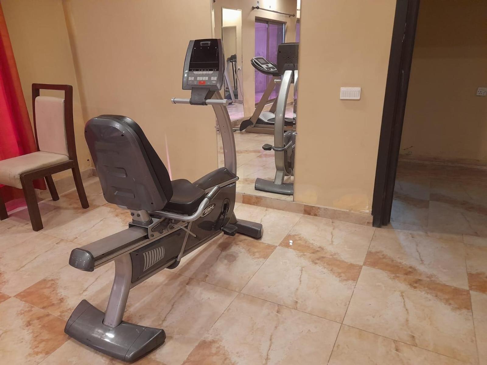 Grand Regent Hotel And Suites 费萨拉巴德 外观 照片